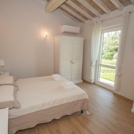 Agriturismo Il Mirto Пеша Романа Екстериор снимка