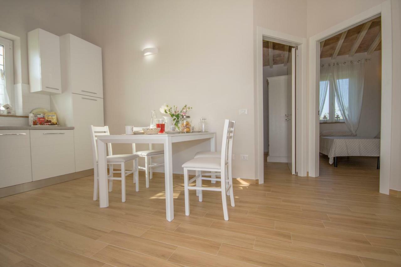 Agriturismo Il Mirto Пеша Романа Екстериор снимка